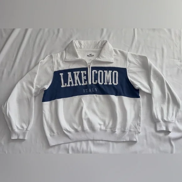 Hollister Navy and White Lake Como Pullover - Picture 1 of 3